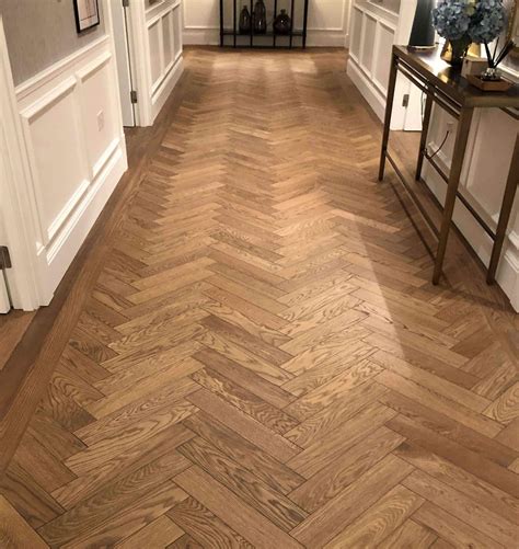 wood flooring herringbone.